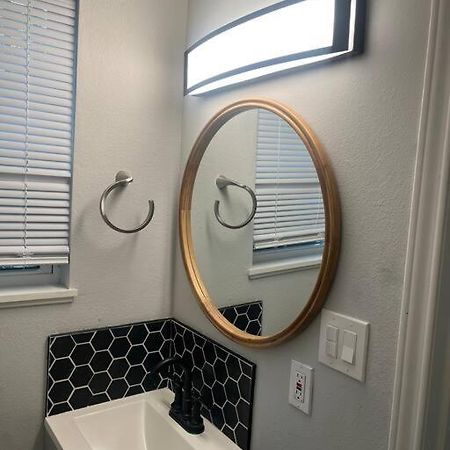 Cozy 1 Bed Close To Downtown 休斯敦 外观 照片